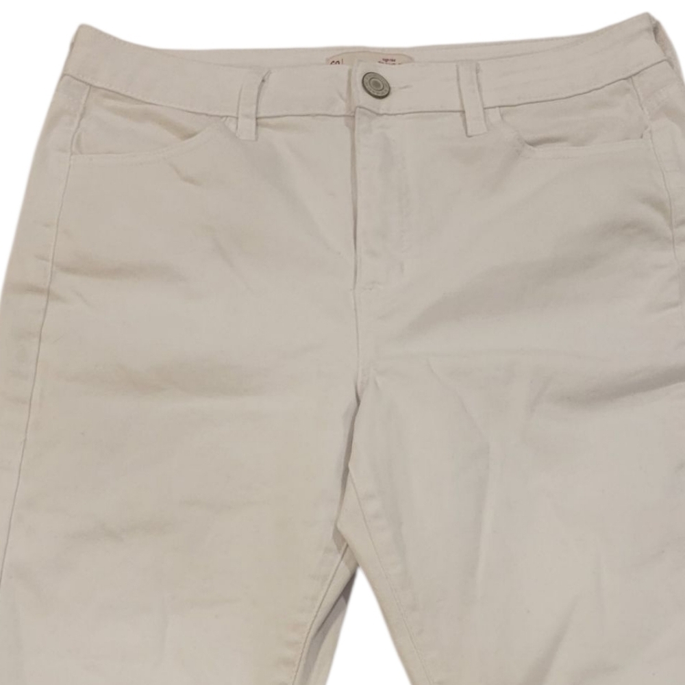 SO Women's Straight Leg White Jeans - Picture 5 of 6